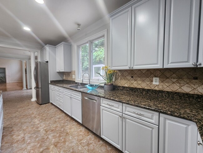Photo - 6004 Columbia Pike