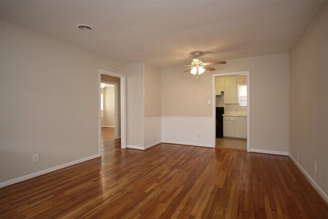 Building Photo - 8807 Timberside Dr Unit 7 Rental