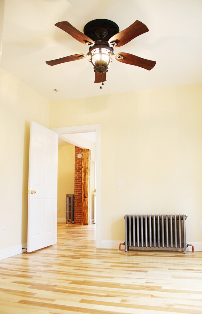 24 Cedar St Unit 1