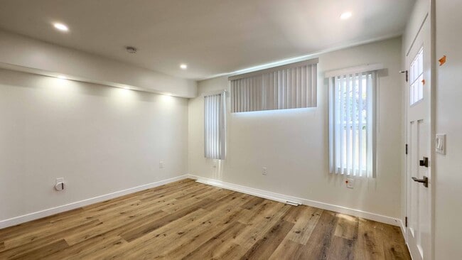 Photo - 126 E 3rd St