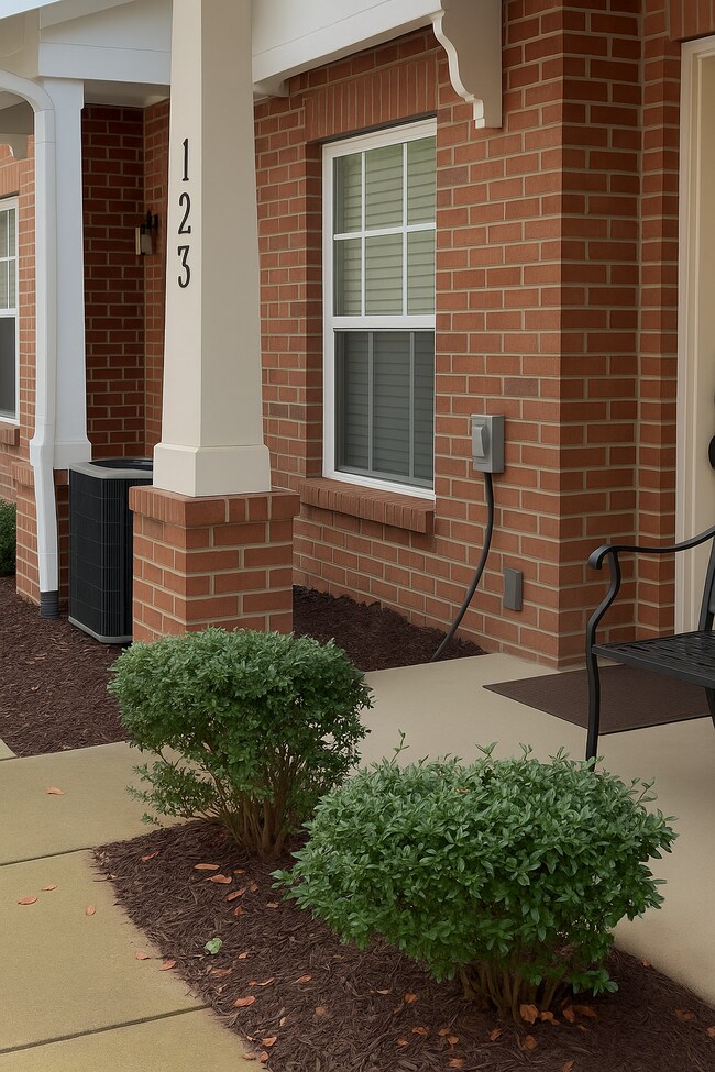 Photo - 1123 Ilana Ct