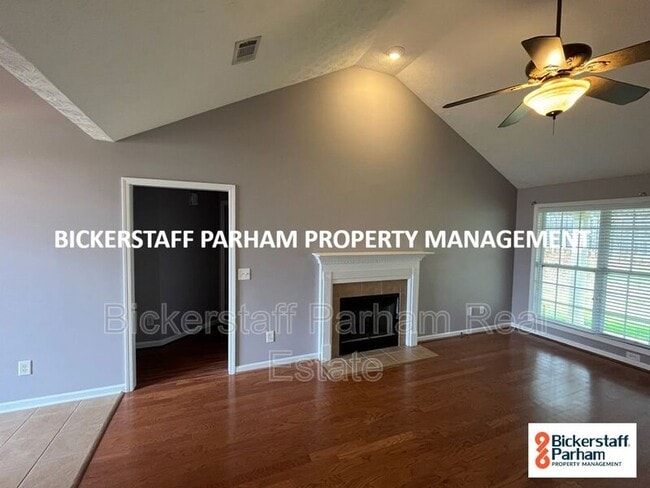 Photo - 8061 Garrett Pines Dr