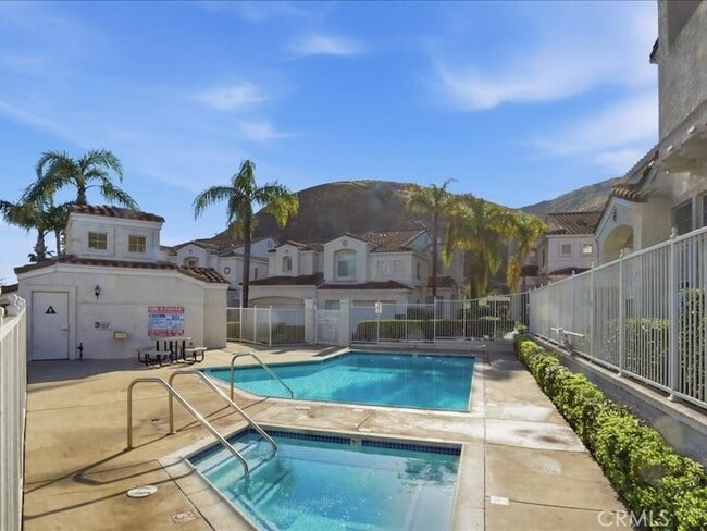 Photo - 356 Carrione Ct