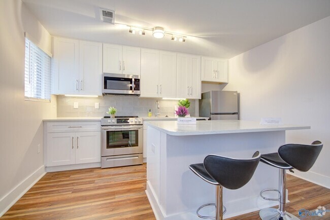 Building Photo - 4300 Knight Rd SW Rental
