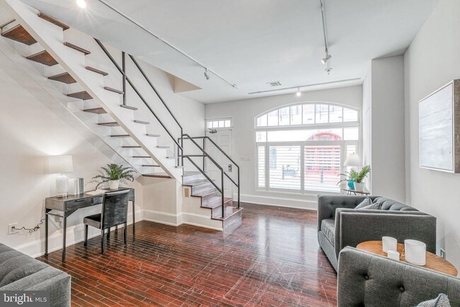 Building Photo - 1714 Rittenhouse Square