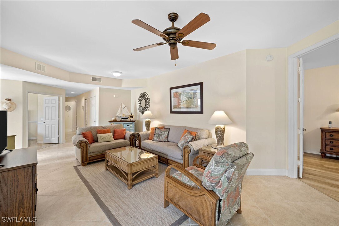Photo - 27190 Oakwood Lake Dr Unidad 102