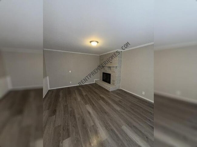 Photo - 3903 N Aydelotte Ave