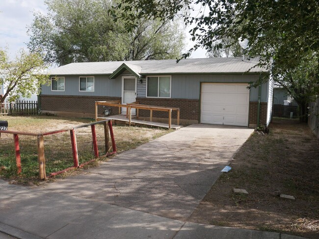 3 Bed / 1 Bath Near I-25 and S. Academy - ... - 3 Bed / 1 Bath Near I-25 and S. Academy - ... Casa