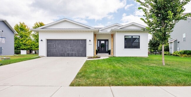 Building Photo - 2935 Glendale Ln