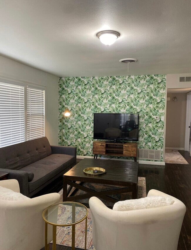 Photo - 6208 Walnut Hills Dr
