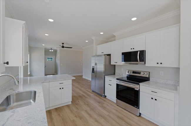 Building Photo - Minnis Townhomes Unit 415 Minnis Rd