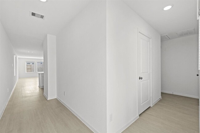 Photo - 214 Farray Frst Ln St