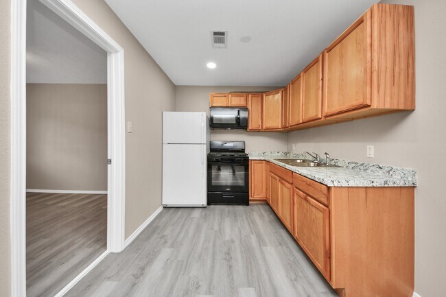 Photo - 17111 River Rd Unidad A