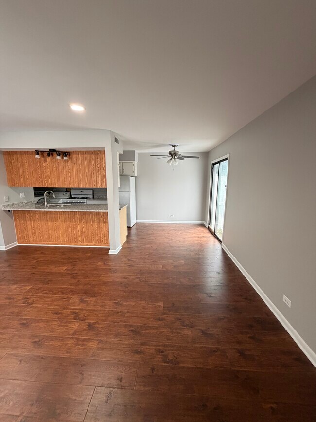 Photo - 1593 Cornell Pl