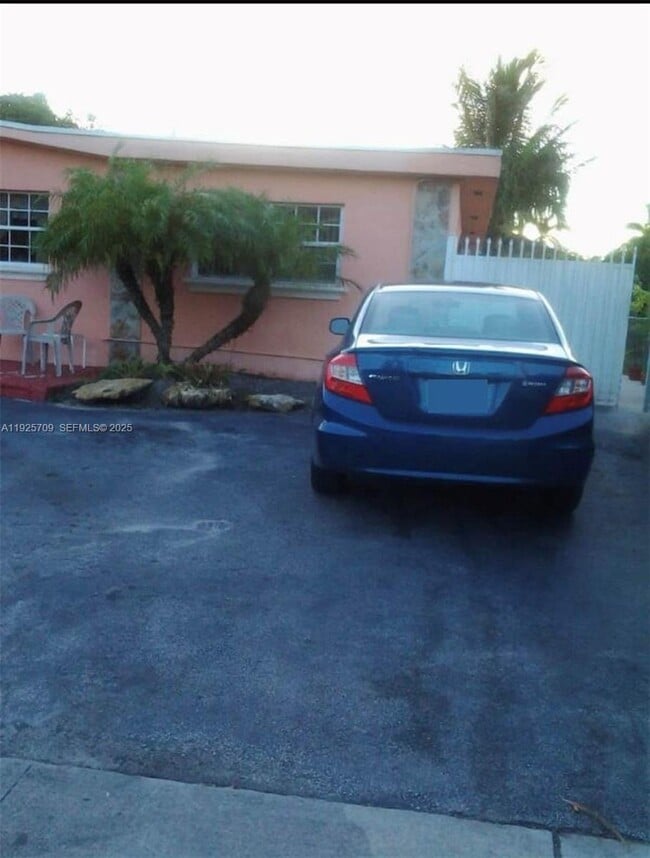 Photo - 4610 SW 116th Ave