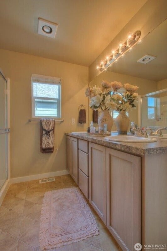 Photo - 17248 117th Ave E