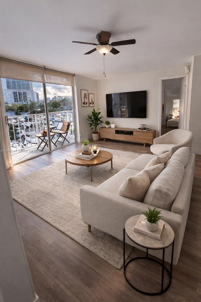 Photo - 1720 NW N River Dr Unit 408