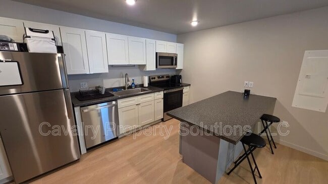 Photo - 1221 Commonwealth Ave