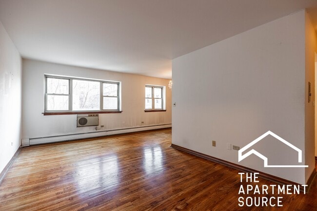 Photo - 420 W Aldine Ave Unit 402