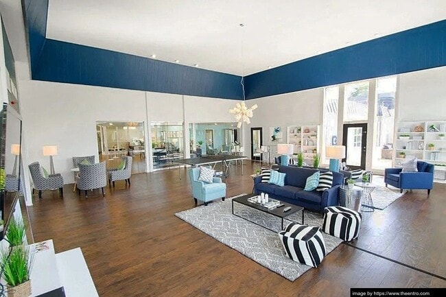 Building Photo - 535 Harvest Hill Rd