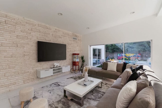 Photo - 20010 Highland Lakes Blvd Unit ID1372334P