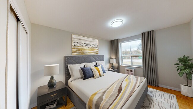 Photo - 2255 Victoria Park Ave