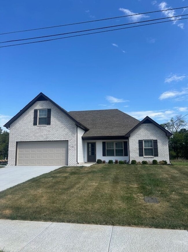 Building Photo - Brand new home in Shelbyville, TN