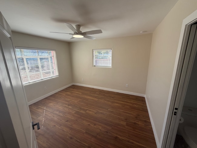 Photo - 1827 E Linden St