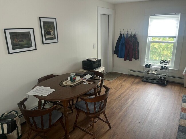 281 Main St Unit 1