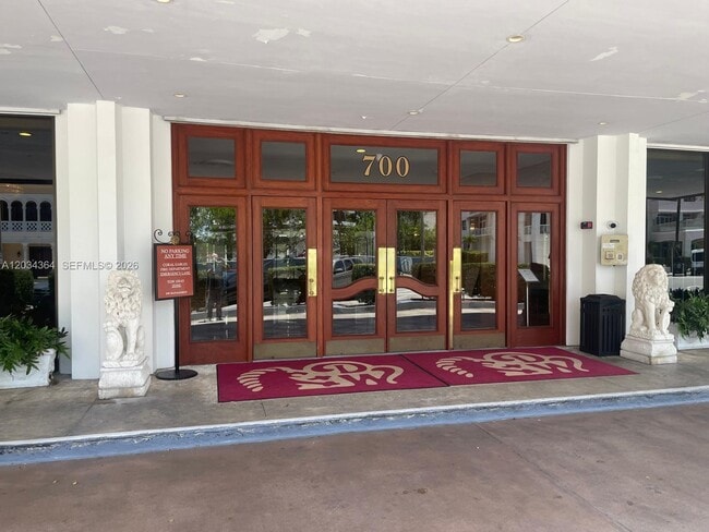 Photo - 700 Biltmore Way Unit 1015