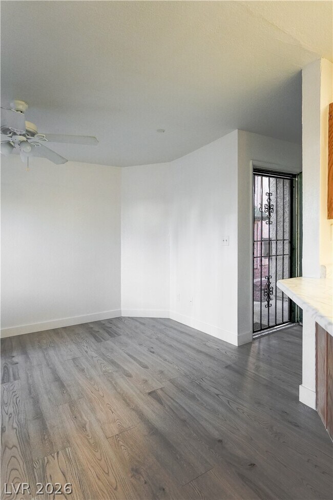 510 Elm Dr Unit 106