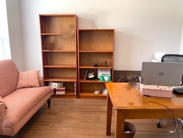 Great Location, wonderful Schools, Large e... - Great Location, wonderful Schools, Large e... House