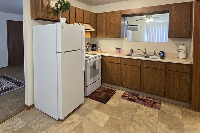 SHAWANO APARTMENTS