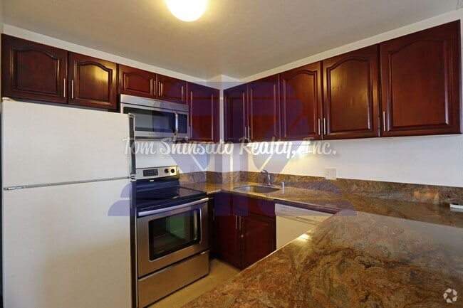 Building Photo - 1 Bedroom unit located in Kukui Plaza Rental