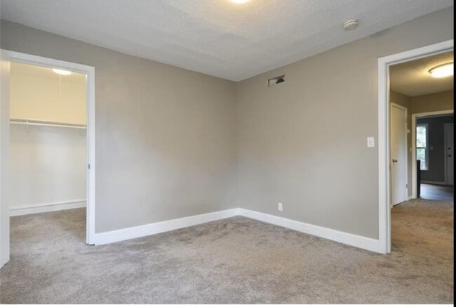 Photo - 1028 28th Ave NE Unit 2