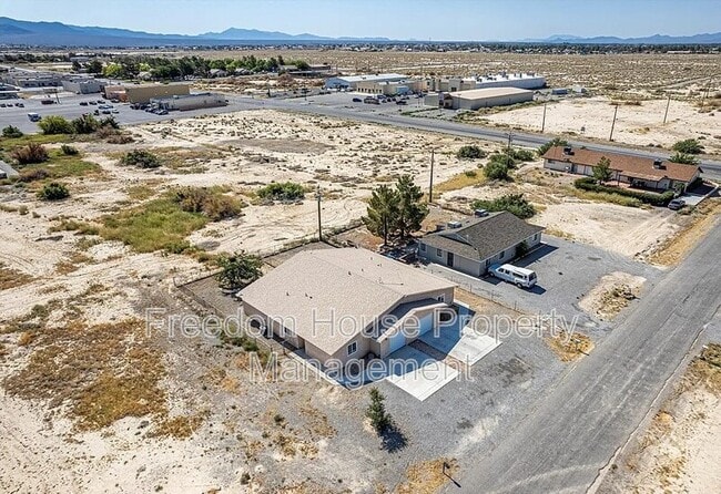 Photo - 1821 Pershing Ave Unit #B