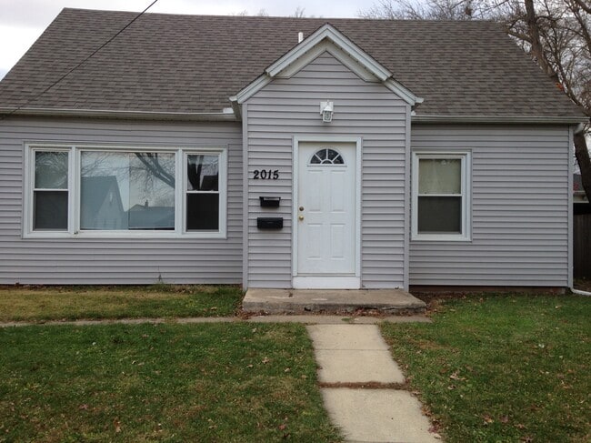 Photo - 2015 Clay St Unit Up