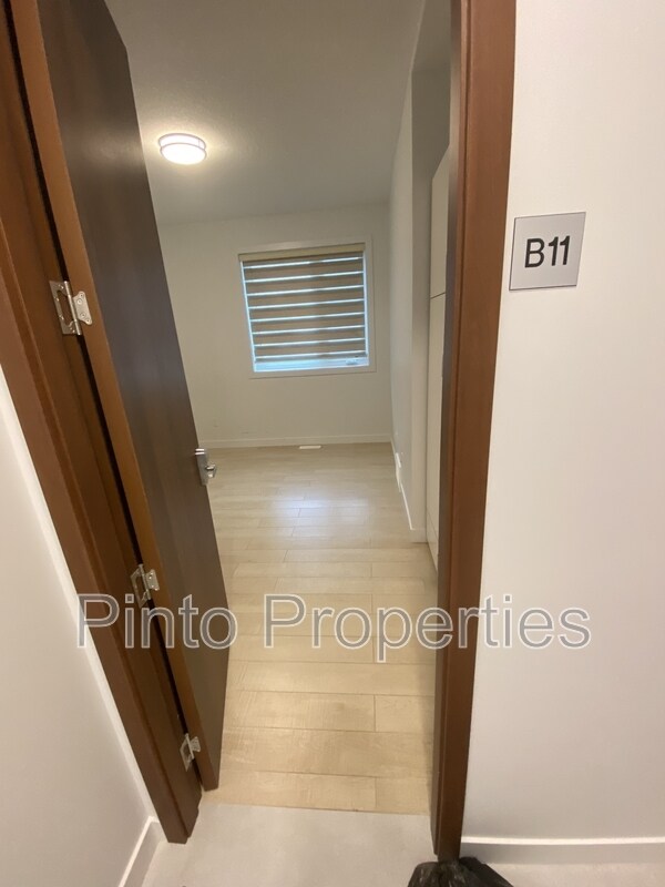Photo - 10749-10786 86 Ave NW