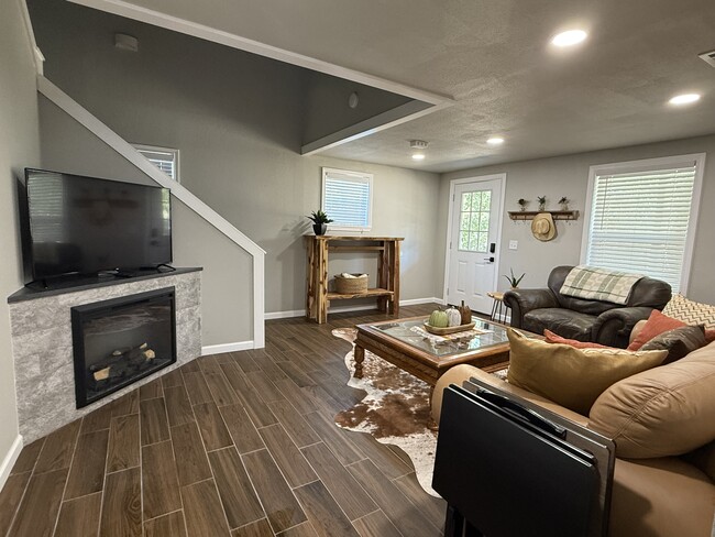 Photo - 106 Harper Dr