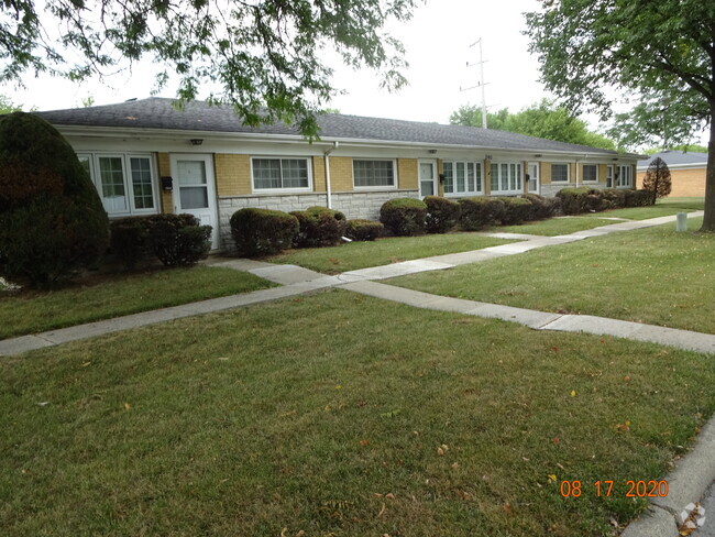 Building Photo - 240 W Quincy St Unit D Rental