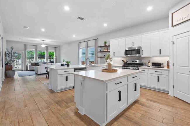 Photo - 185 Brooks Ranch Dr