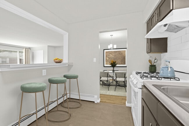 Photo - West End Gardens