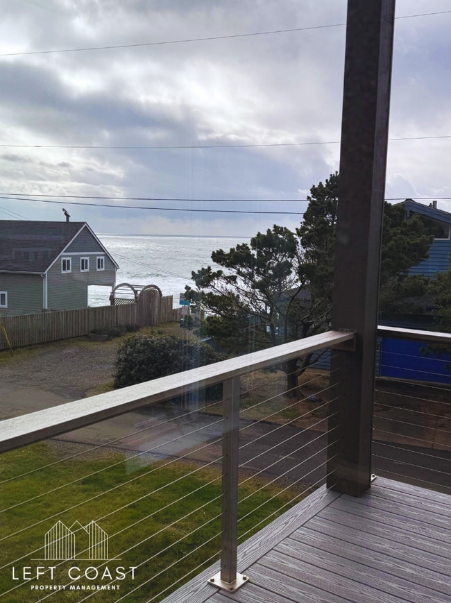 Photo - 480 Alsea Ave