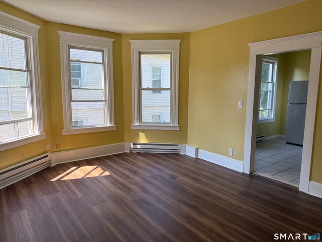 Photo - 64 Kensington Heights