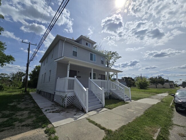 Photo - 9340 Moffat Ave