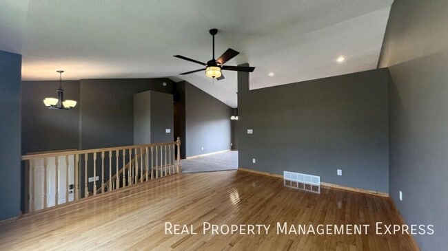 Photo - 5208 S Birchwood Ave