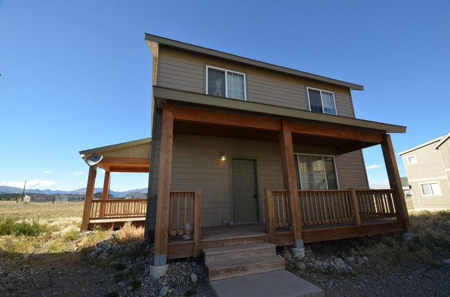 Photo - Hardwood floors, Master Suite, Great Storage!