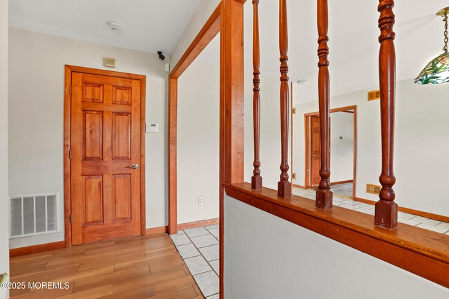 Photo - 468 Brookforest Dr