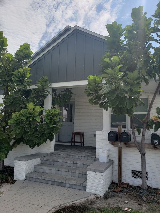 Photo - 224 6th St SW Unit C