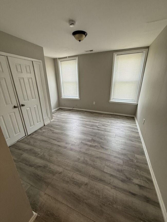 Photo - 336 W 8th St Unit Apt. D